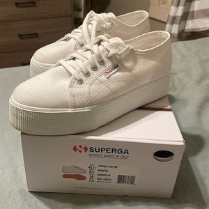SUPERGA UNISEX WHITE PLATFORM SNEAKER BARELY WORN M 8.5 W 10